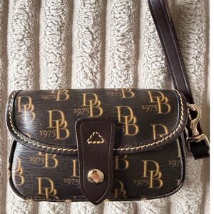 Dooney & Bourke DB 1975 Monogram Brown Wristlet Pouch with Duck Charm & COA